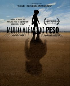 Hoje em dia, um terço das crianças brasileiras está acima do peso. Esta é a primeira geração a apresentar doenças antes restritas aos adultos, como depressão, diabetes e problemas cardiovasculares. Este documentário estuda o caso da obesidade infantil principalmente no território nacional, mas também nos outros países no mundo, entrevistando pais, representantes das escolas, membros do governo e responsáveis pela publicidade de alimentos.